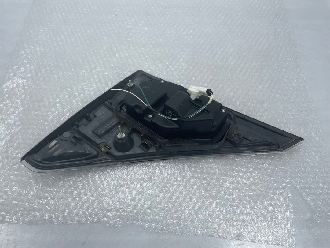 中古|ヴェルファイア 20系純正 左テールランプKOITO 58-35|か52