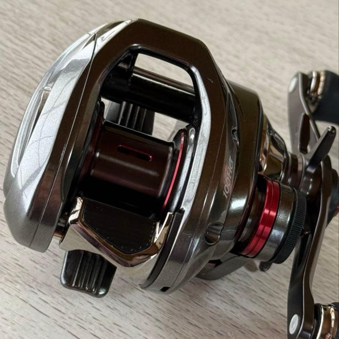 SHIMANO 21 ENGETSU 100HG リール