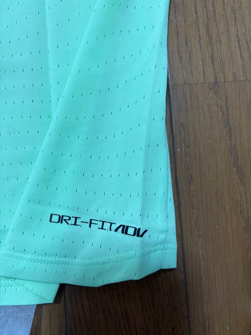 Nike エアロスイフト　ドラゴンフライ　ランニングタンクトップ Lサイズ 新品