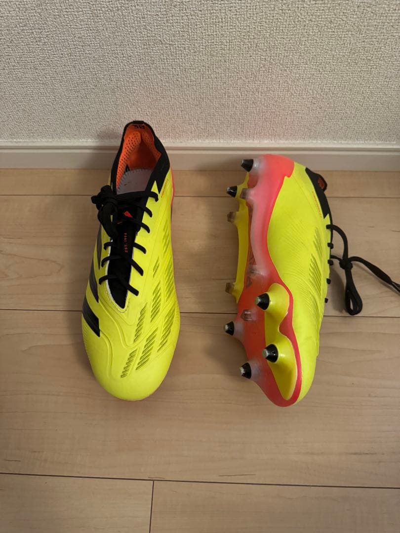 アディダス　プレデター ELITE SG (25.5㎝)