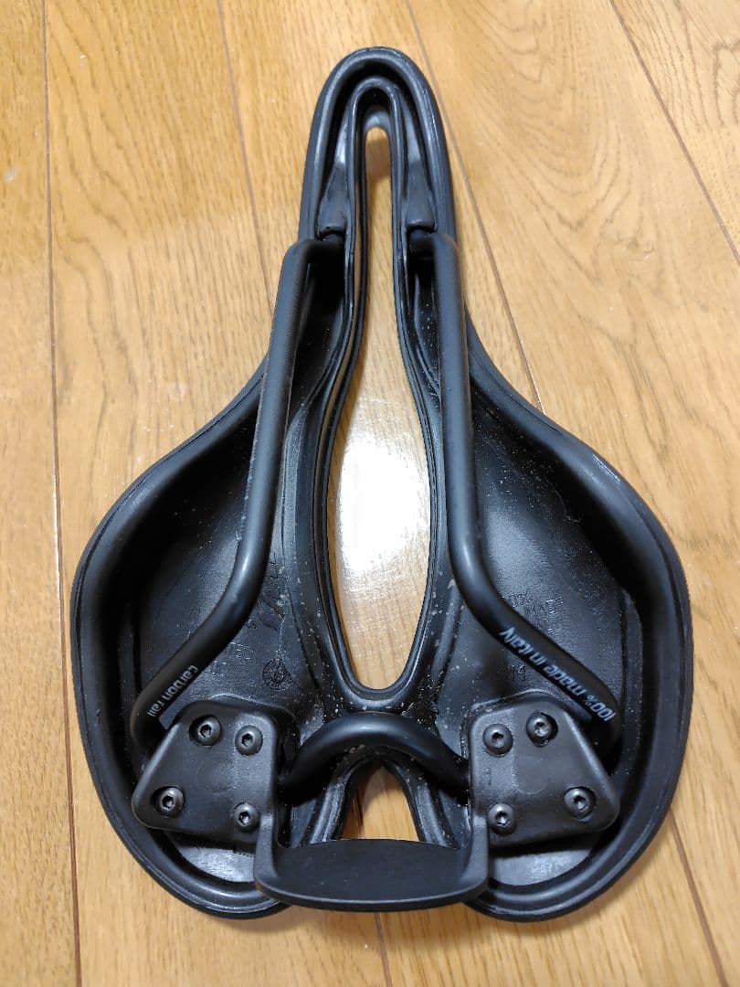 SELLE SMP VT20C サドル ブラック(VT20C-BK)