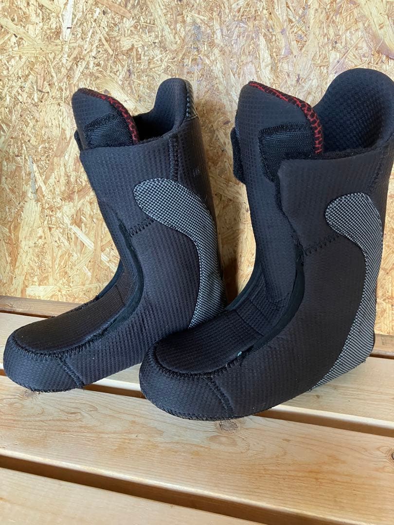 おすすめ品　中古　BURTON D-X サイズ25.0