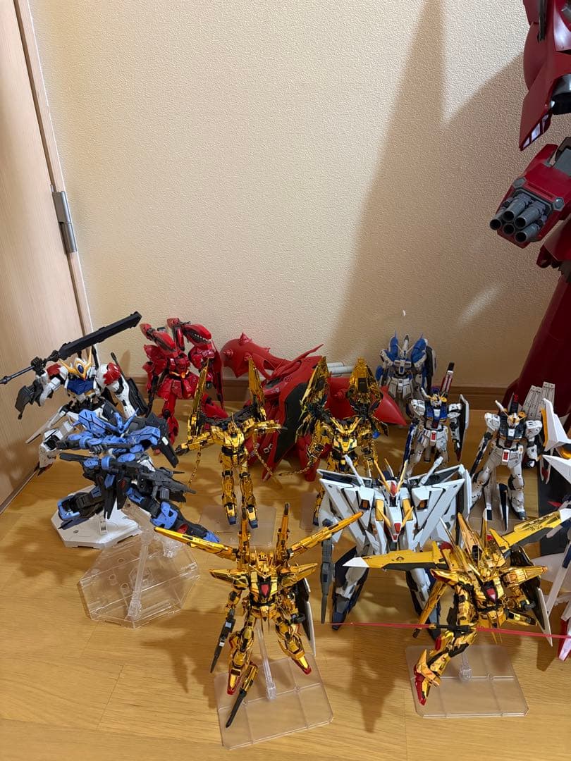 ネオジオング、フェネクス、デスティニー、ガンプラ 完成品まとめ売り