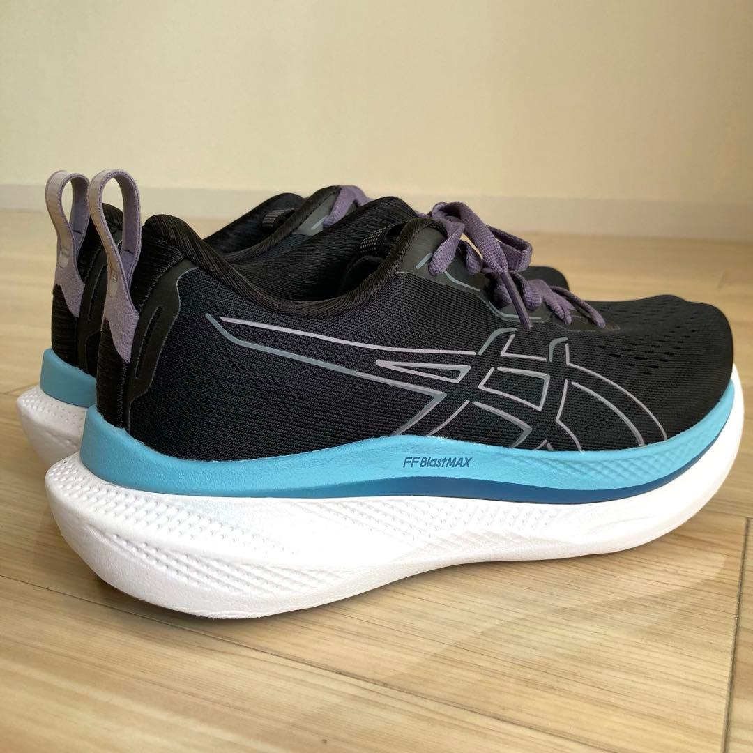 ✨美品／厚底／定価18,700円✨asics GLIDERIDE MAX