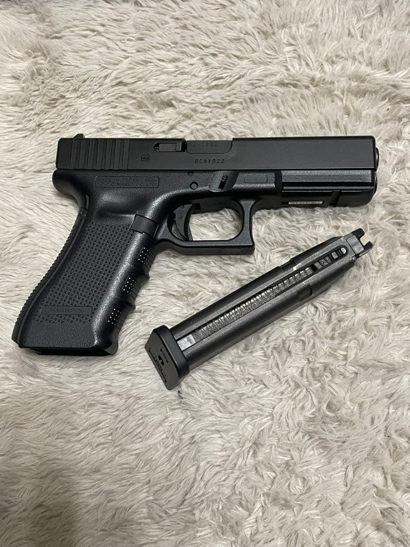 美品　東京マルイ ガスブローバック グロック17 Gen.4 カスタム