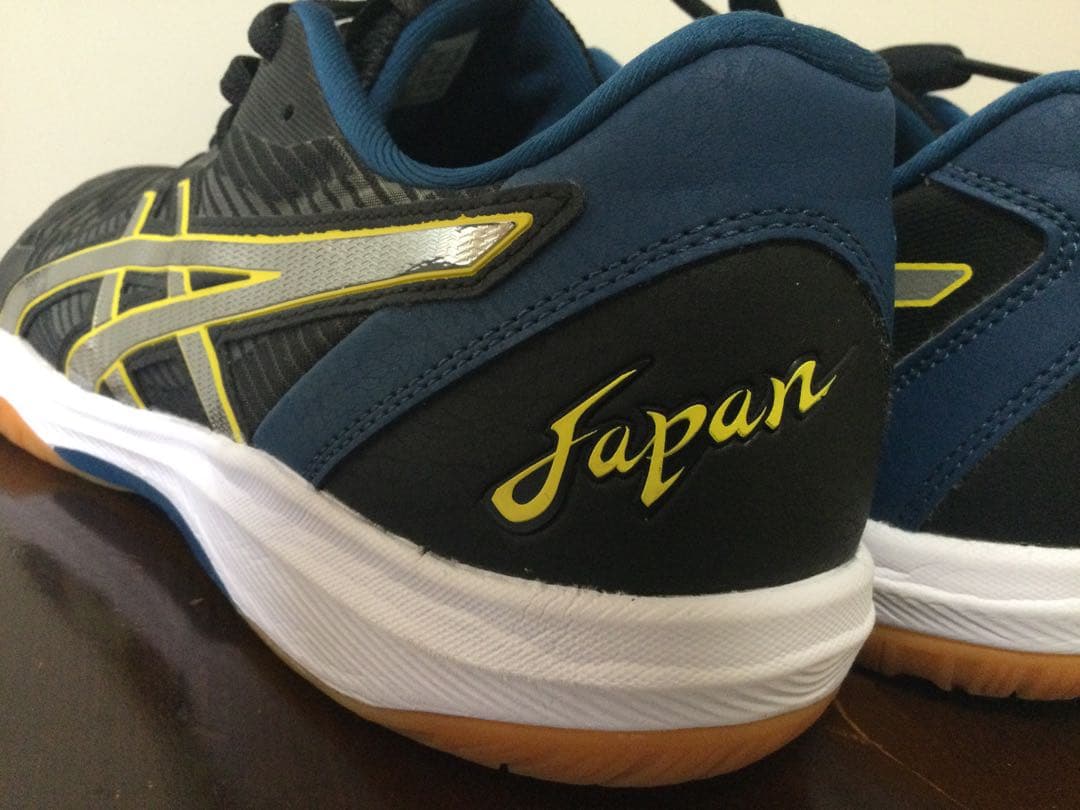 美品★asicsJAPANバレーボールシューズ★黒★