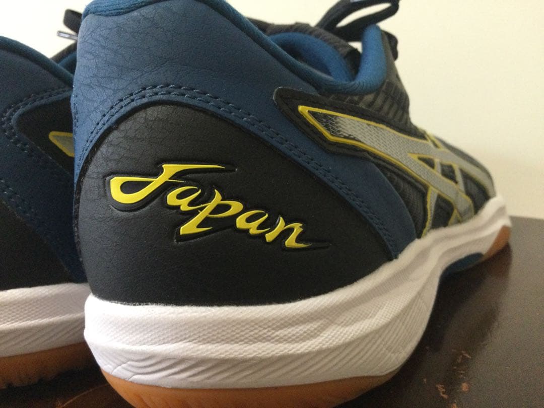 美品★asicsJAPANバレーボールシューズ★黒★