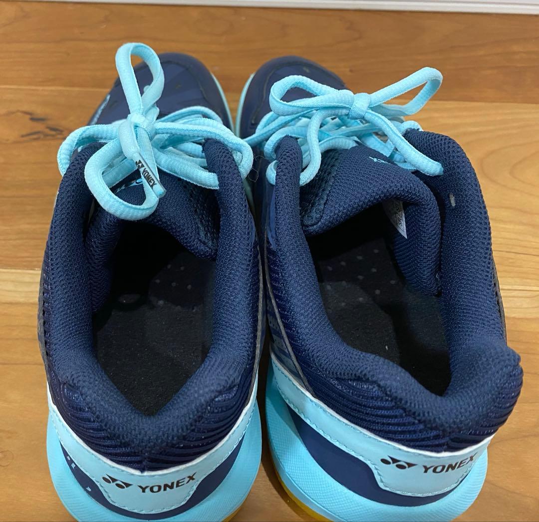 未使用　YONEX パワークッションSHB-65Z ネイビーブルー 24.5cm