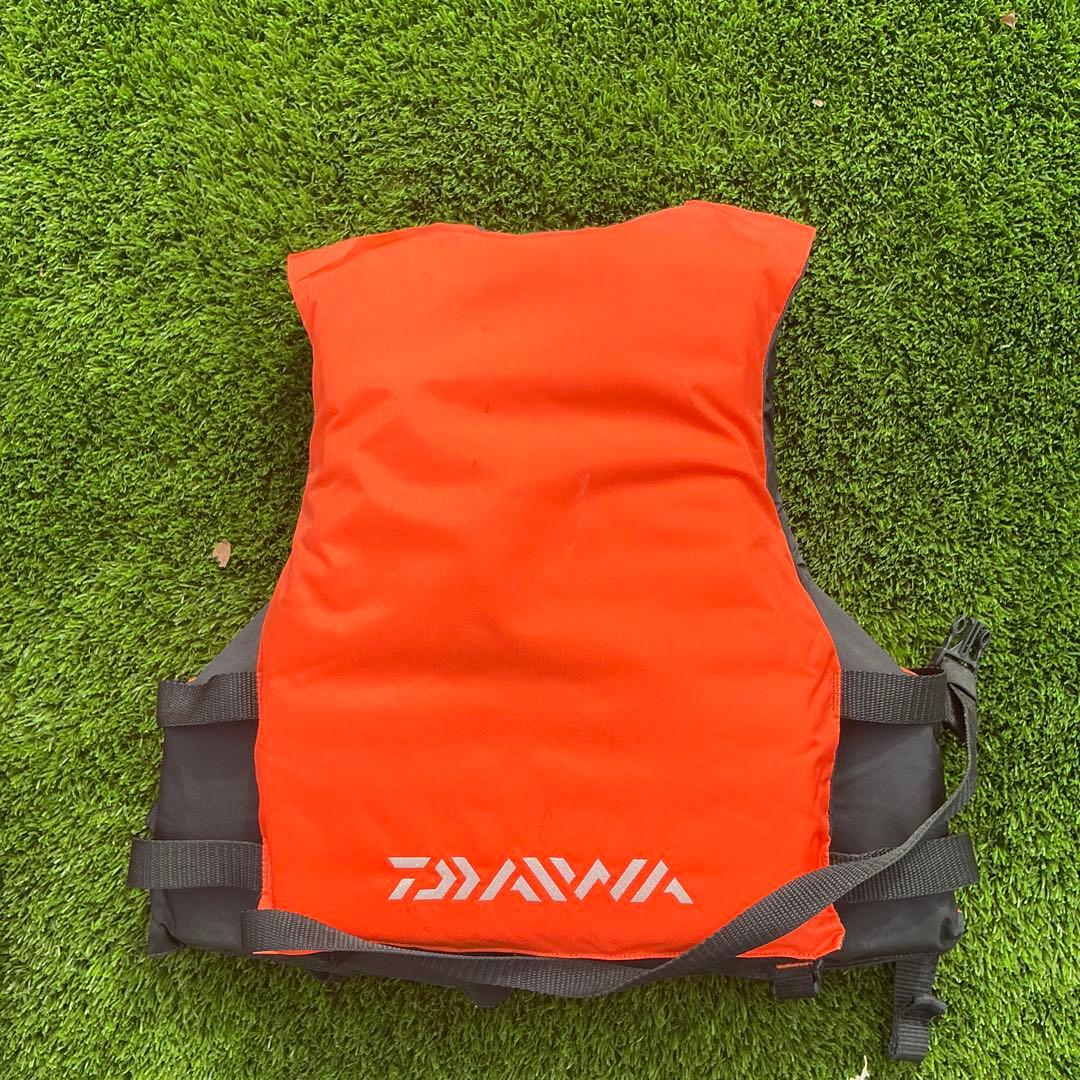 Daiwa ライフジャケット 赤 オレンジ セット　120-150cm
