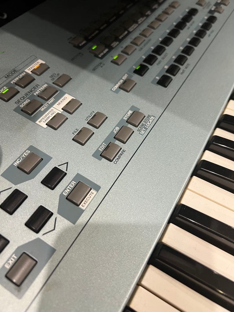 Yamaha MOTIF XS7 シンセサイザー 76鍵　ペダル付き　再見直し