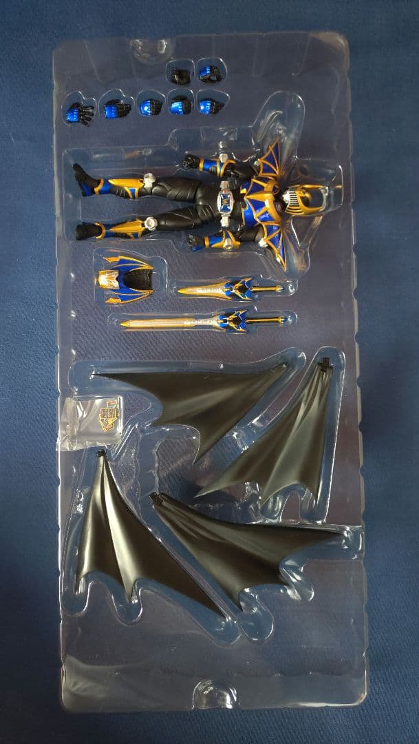 S.H.Figuarts 仮面ライダー ナイトサバイブ＆ダークレイダー セット
