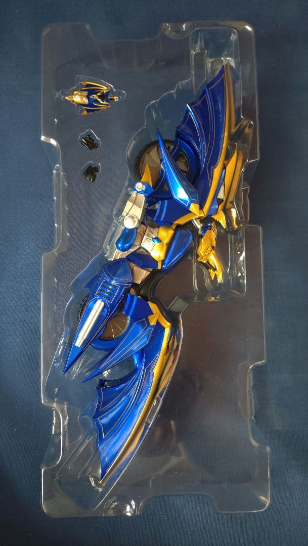 S.H.Figuarts 仮面ライダー ナイトサバイブ＆ダークレイダー セット