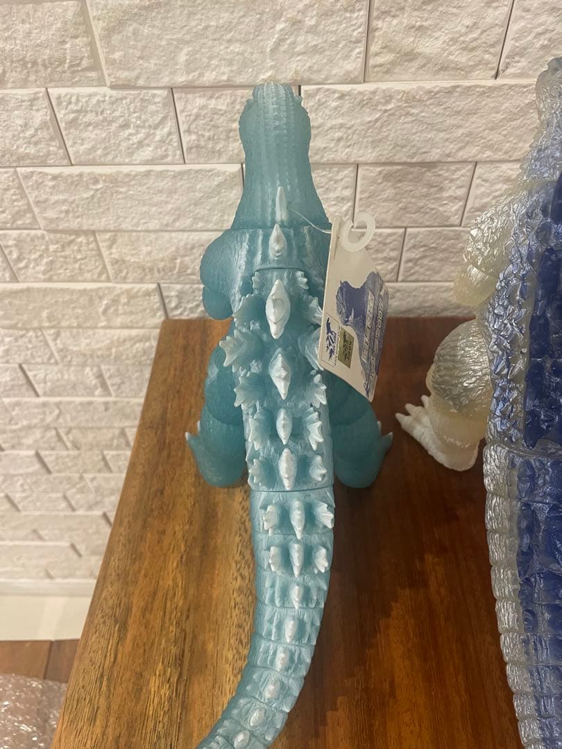 ゴジラ　ソフビ　青　白　赤　三色3体セット