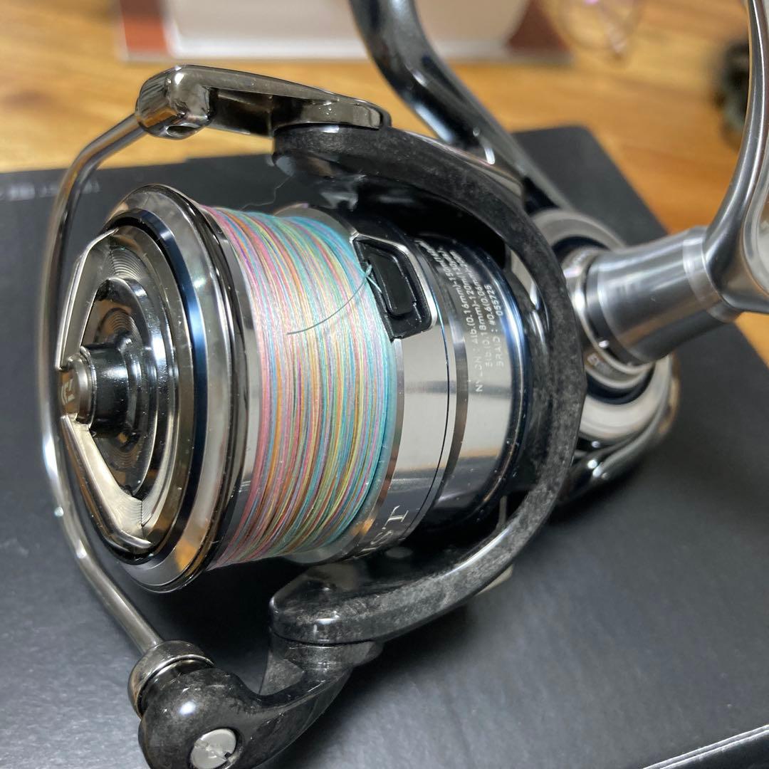 DAIWA EXIST LT2500S-XH-DH リール