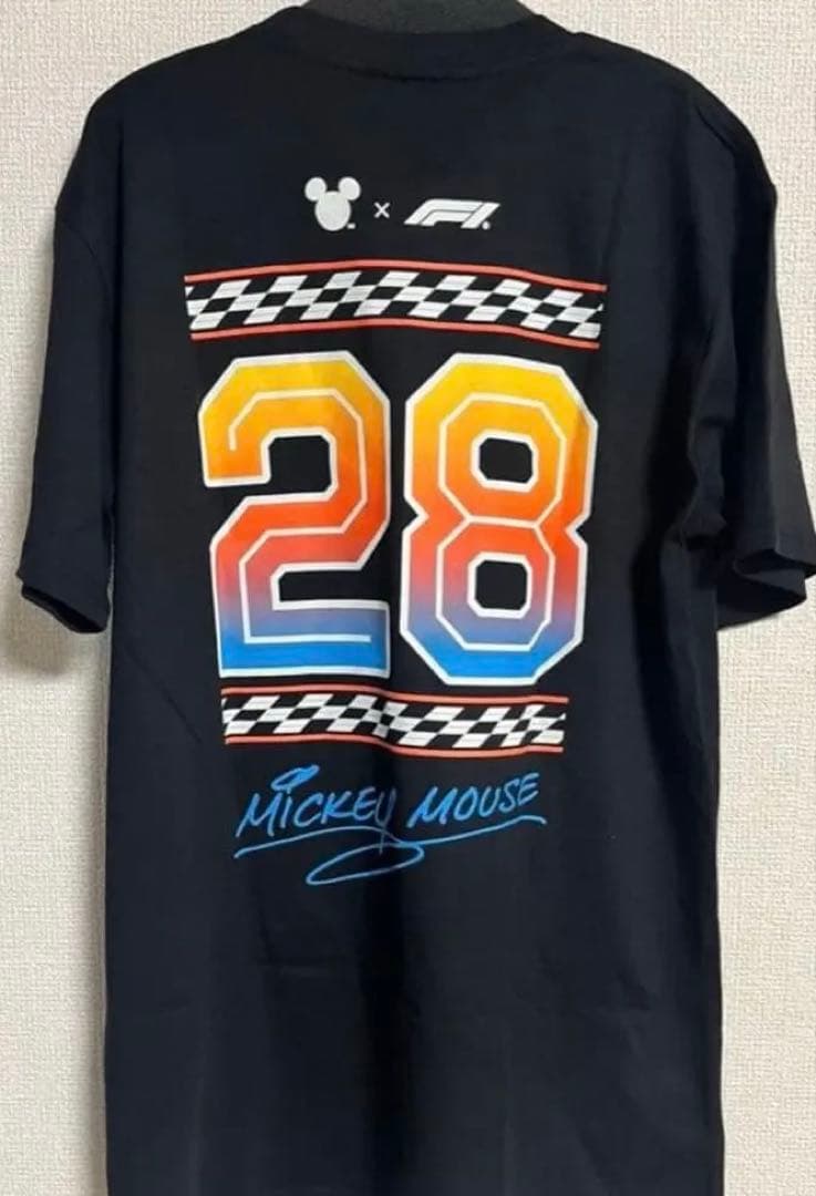 F1 ディズニーコラボ　Disney Mickey Helmet 黒Tシャツ