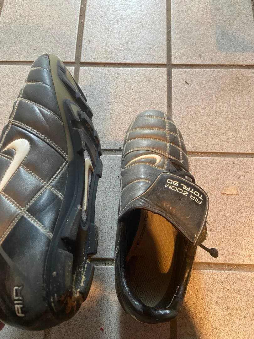 NIKEエアズームトータル90
