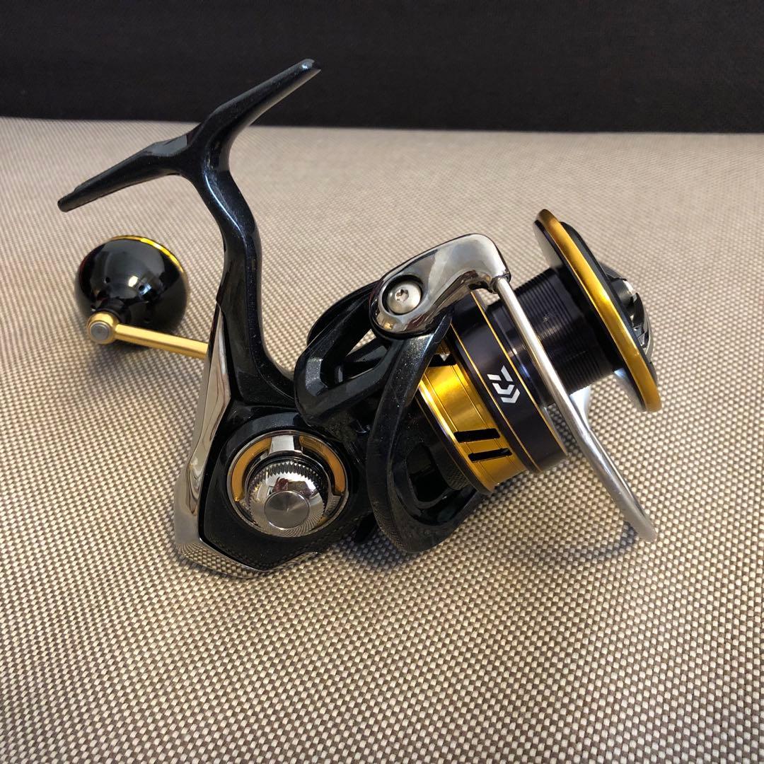 D*)様 DAIWA レガリス LT5000D-CXH ゴメクサス ハンドルノブ