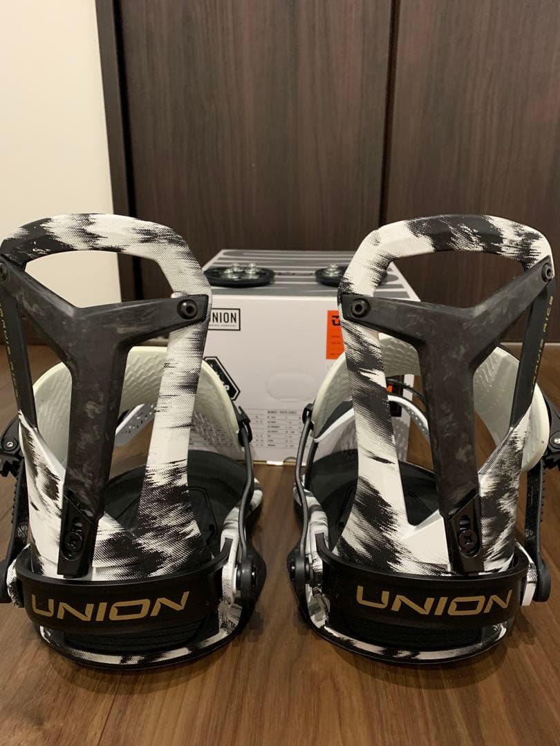 25-26 UNION Falcor ビンディング Mサイズ
