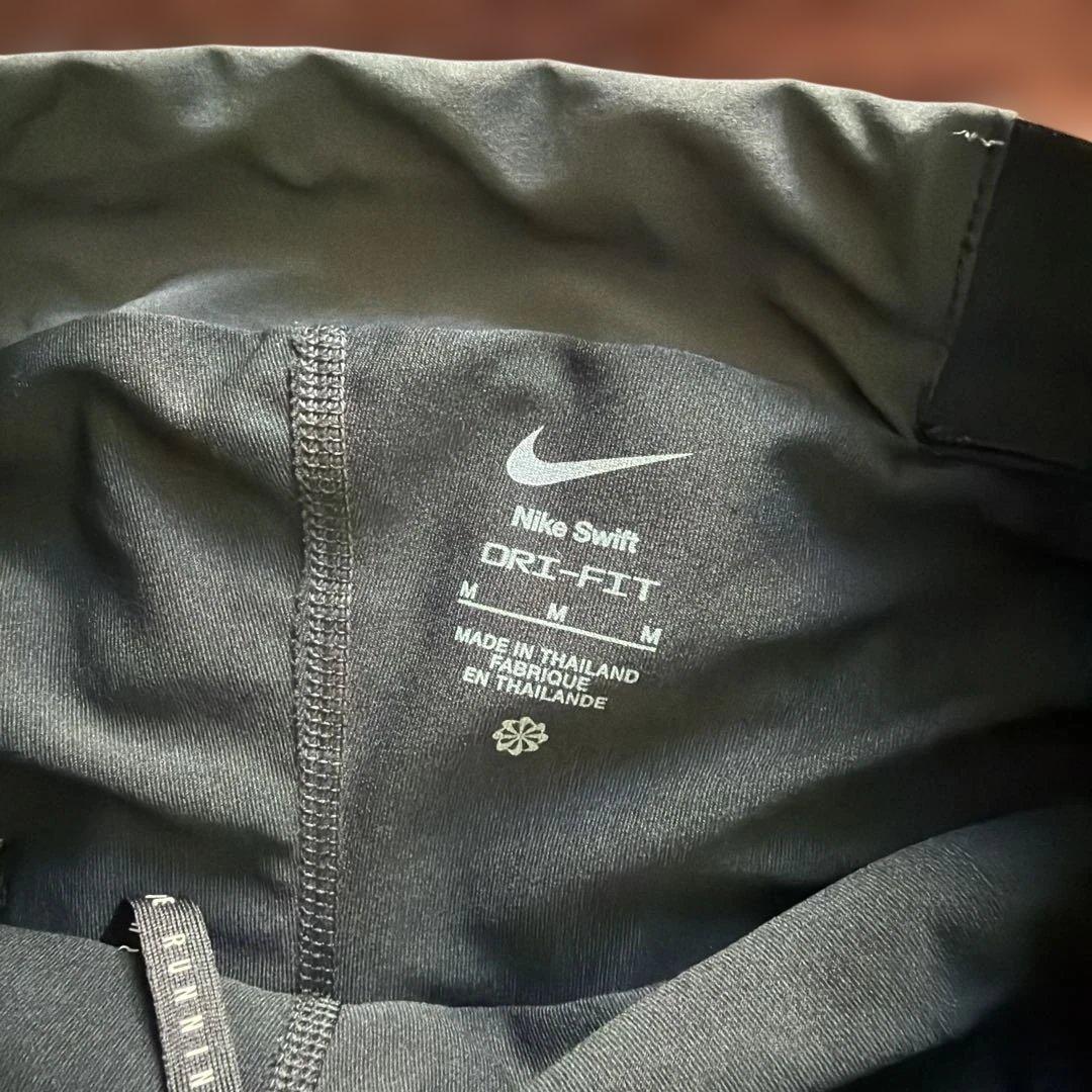 Nike スウィフト　ランニングショートパンツ