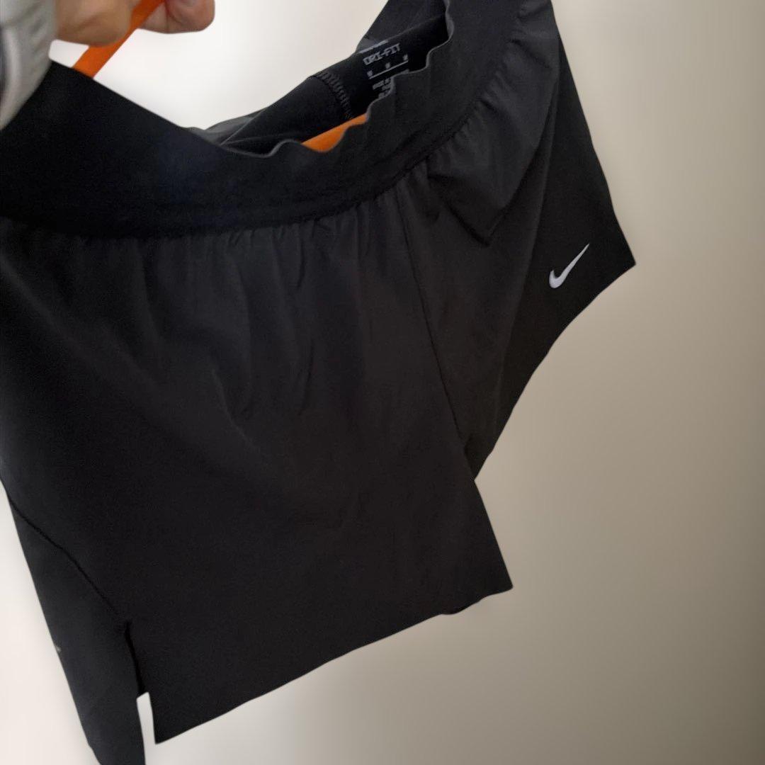 Nike スウィフト　ランニングショートパンツ