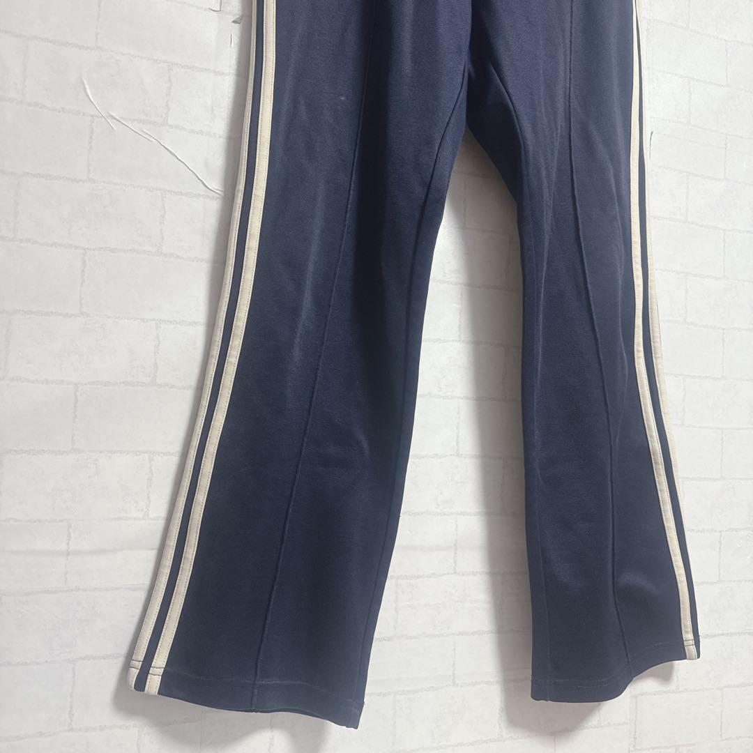 美品 アディダスオリジナルス トラックパンツ ネイビー M S-104