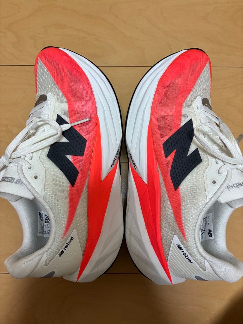 スパイク・シューズ New Balance / FuelCell Rebel v5