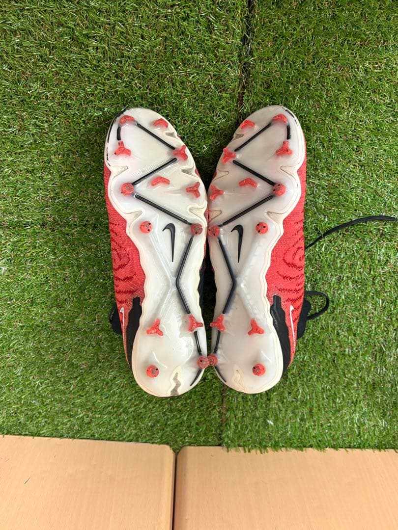 NIKE ファントム GXエリート DF FG 27.5