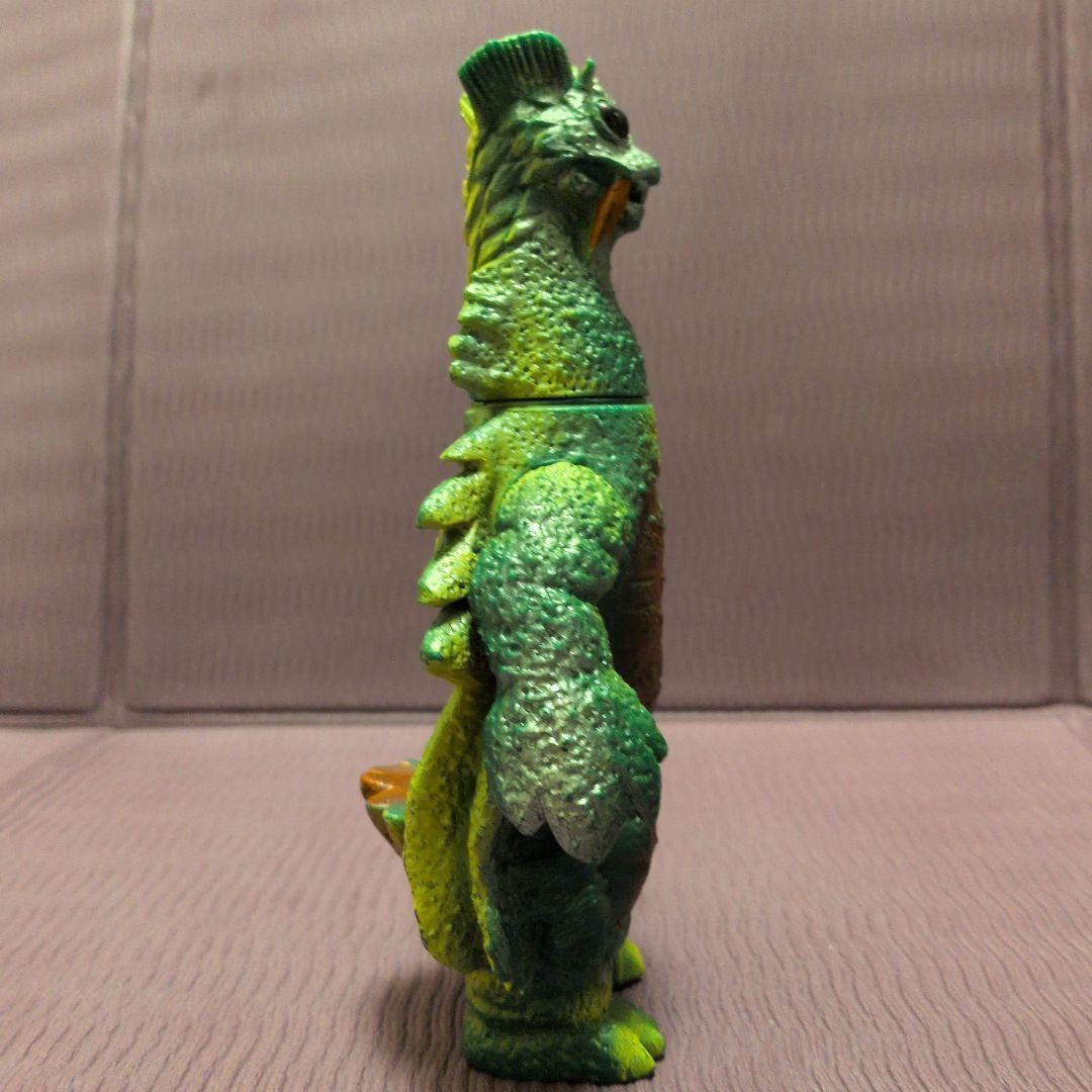 ドラゴリー　ポピー　怪獣フィギュア