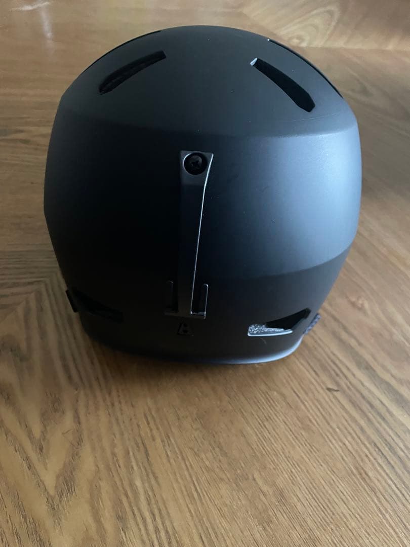 美品　Bern ヘルメット　黒　サイズ　japan M 59㎝〜60.5㎝