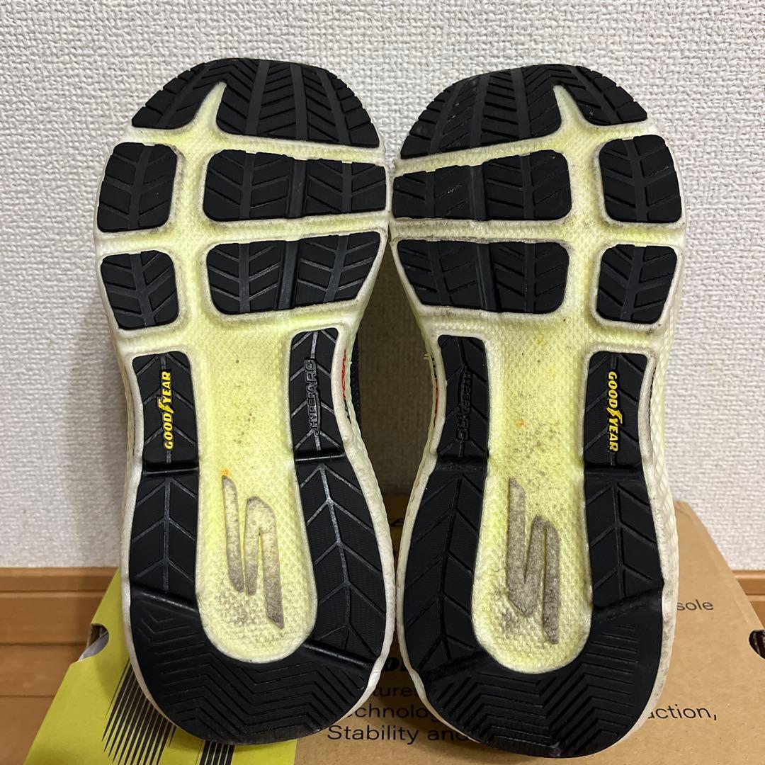 スケッチャーズ　ゴーランマックスロード6 ランニングシューズ　26cm