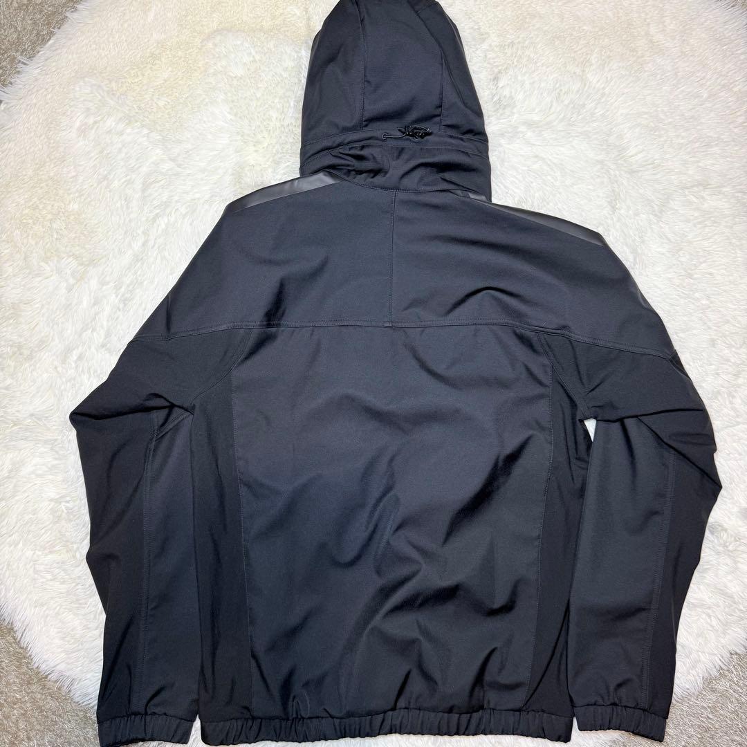 adidas ウインドブレーカー　ブラックジャージ上下セット フード付き