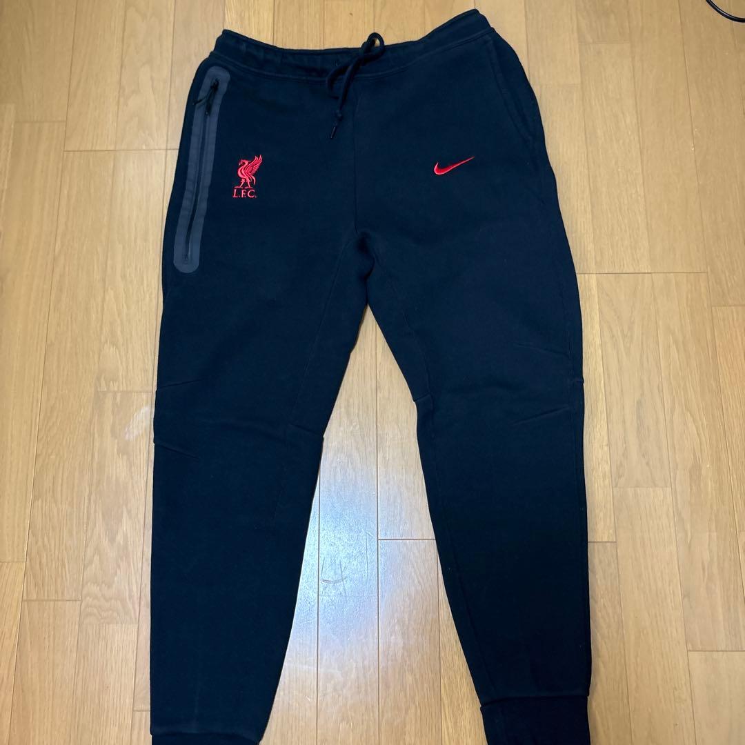 Liverpool FC Nike テックフリース　セットアップ
