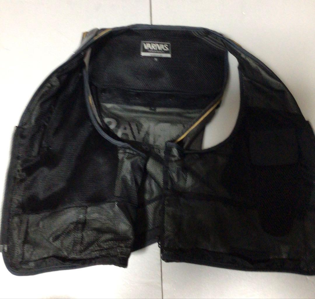 VARIVAS フィッシングベスト ブラック　Mサイズ
