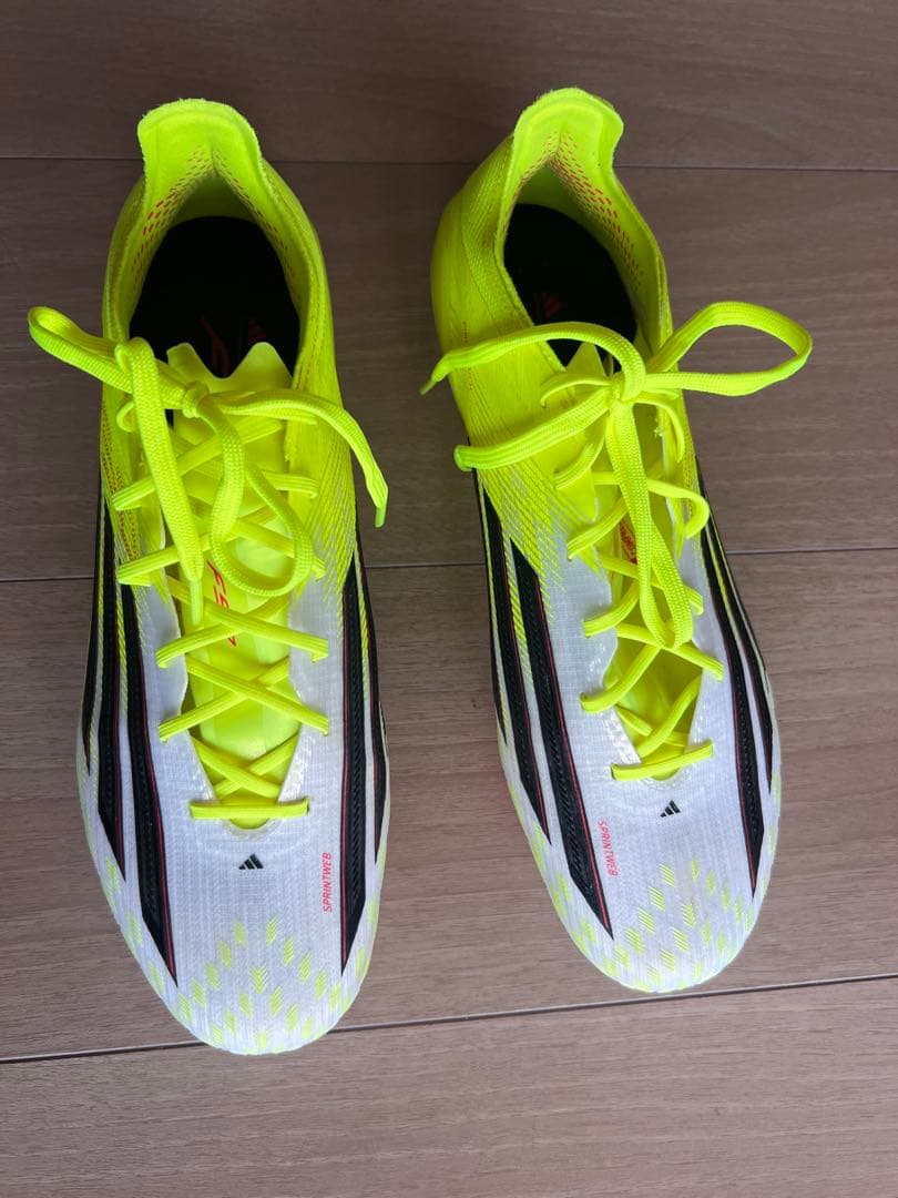 アディダス F50 25.0cmサッカースパイクほぼ新品 使用1時間 付属品完備