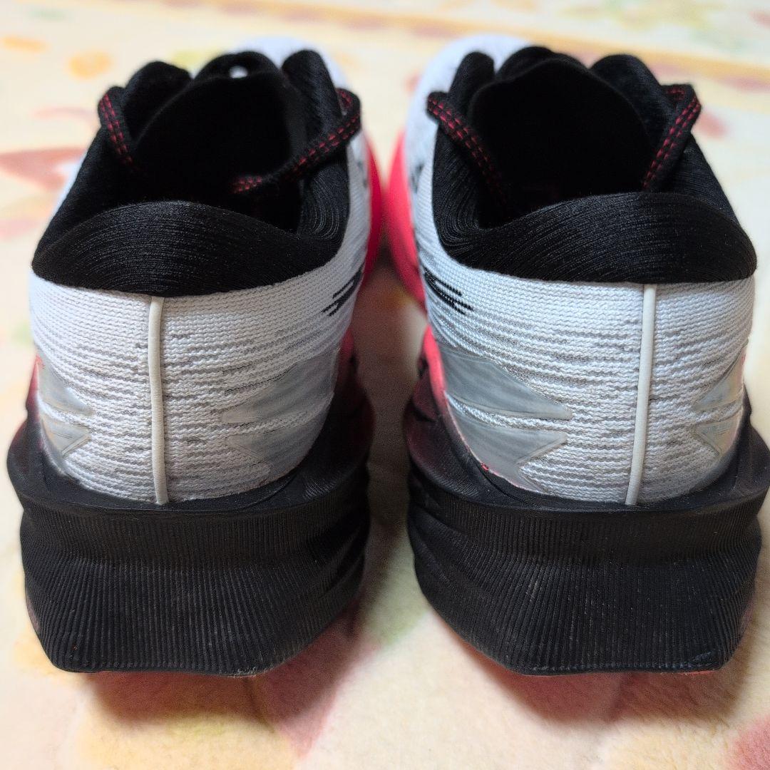 ASICS ノヴァブラスト3ワイド（26.0cm）