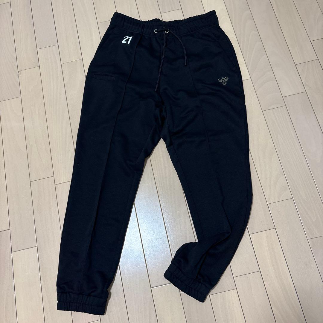 ガンバ大阪　hummel スウェットL ブラック