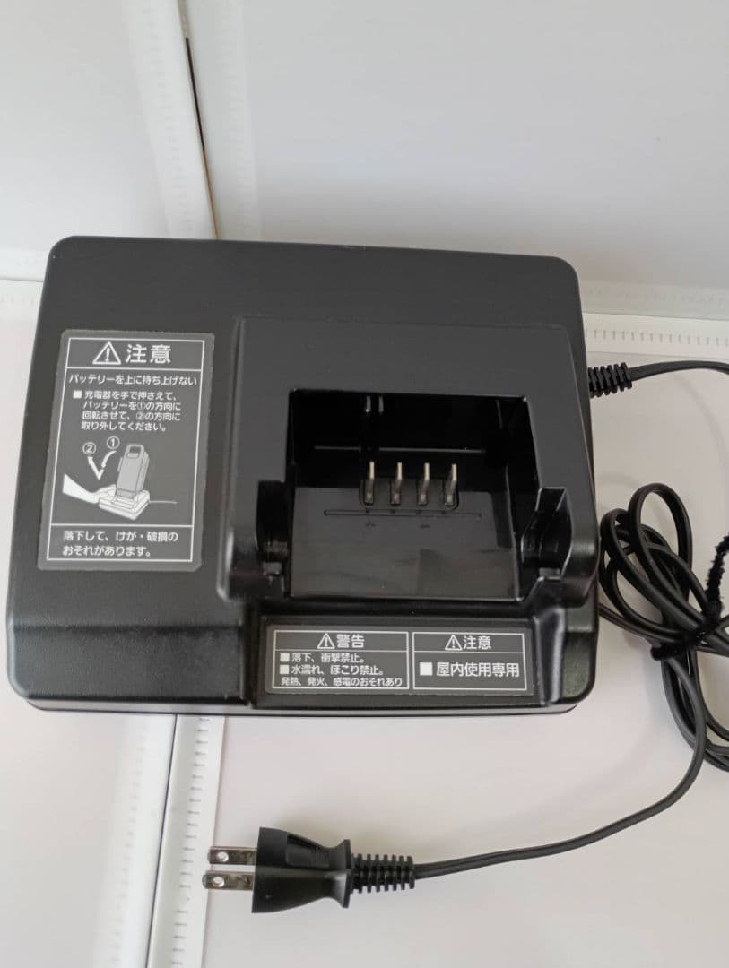 Panasonic 電動自転車用バッテリー充電器 NKJ069Z1　純正品