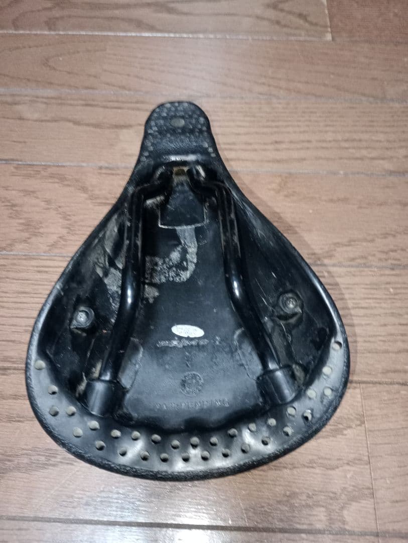 Primo ヘモロイド シート S&M Marvin Guts 中古品 BMX
