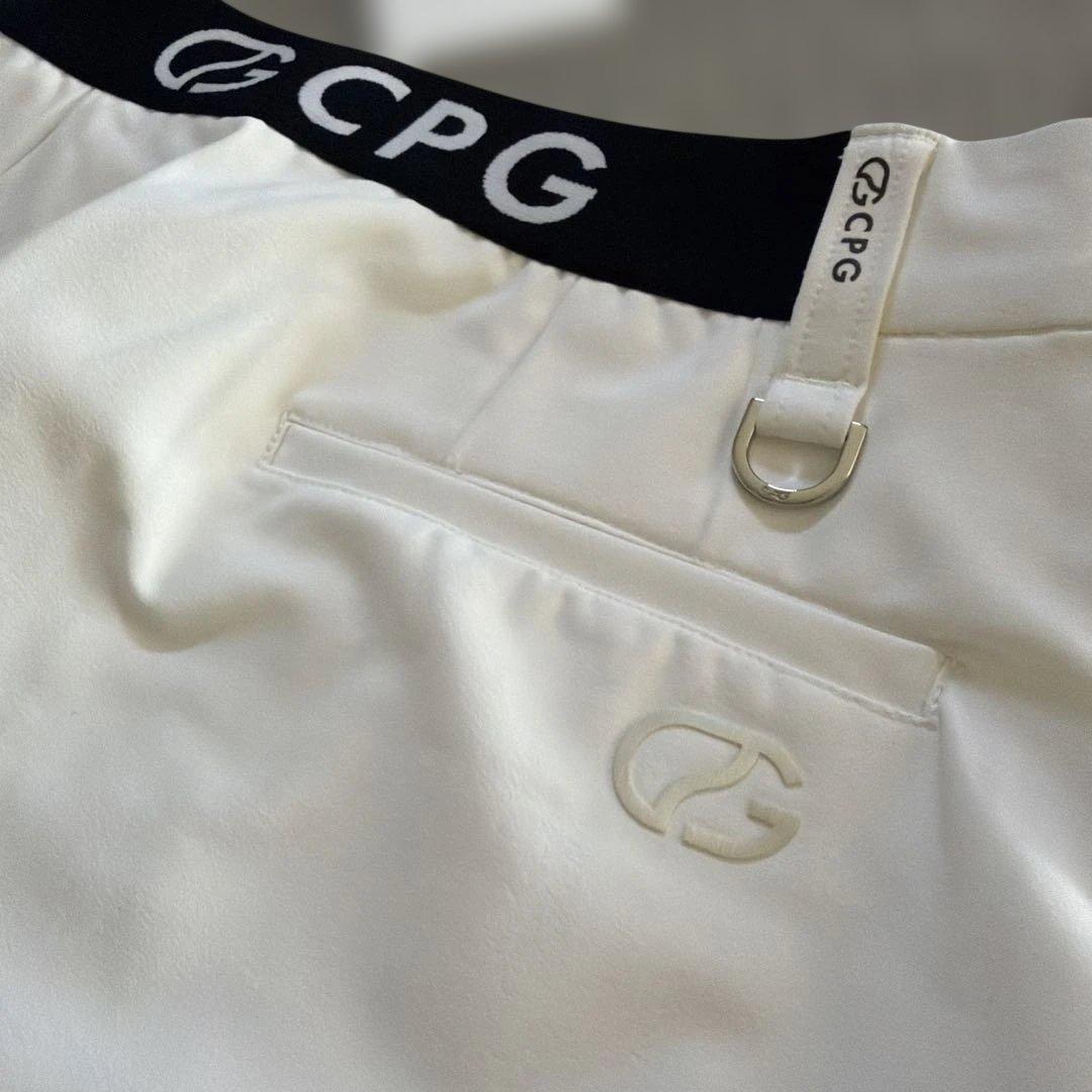 【新品タグ付】 CPG♪ホワイト スカート サイドスリット インナーパンツ一体型