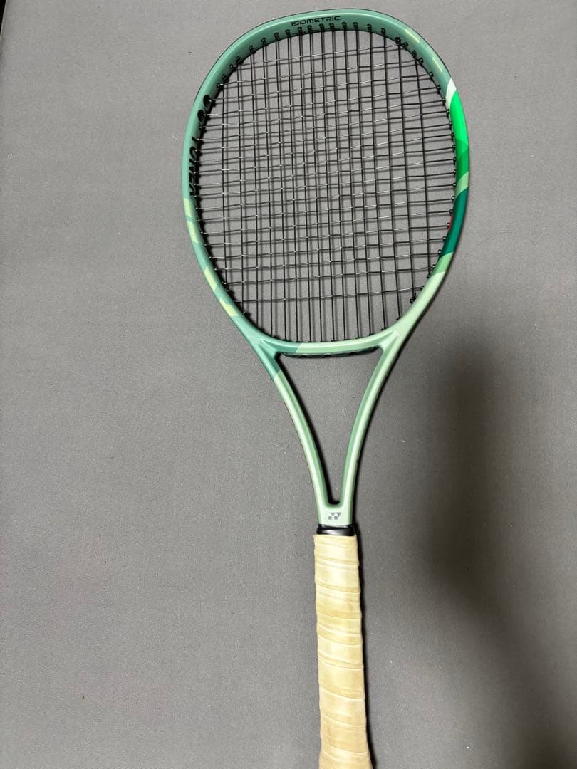 テニスラケットヨネックス　パーセプト97　G2 美品