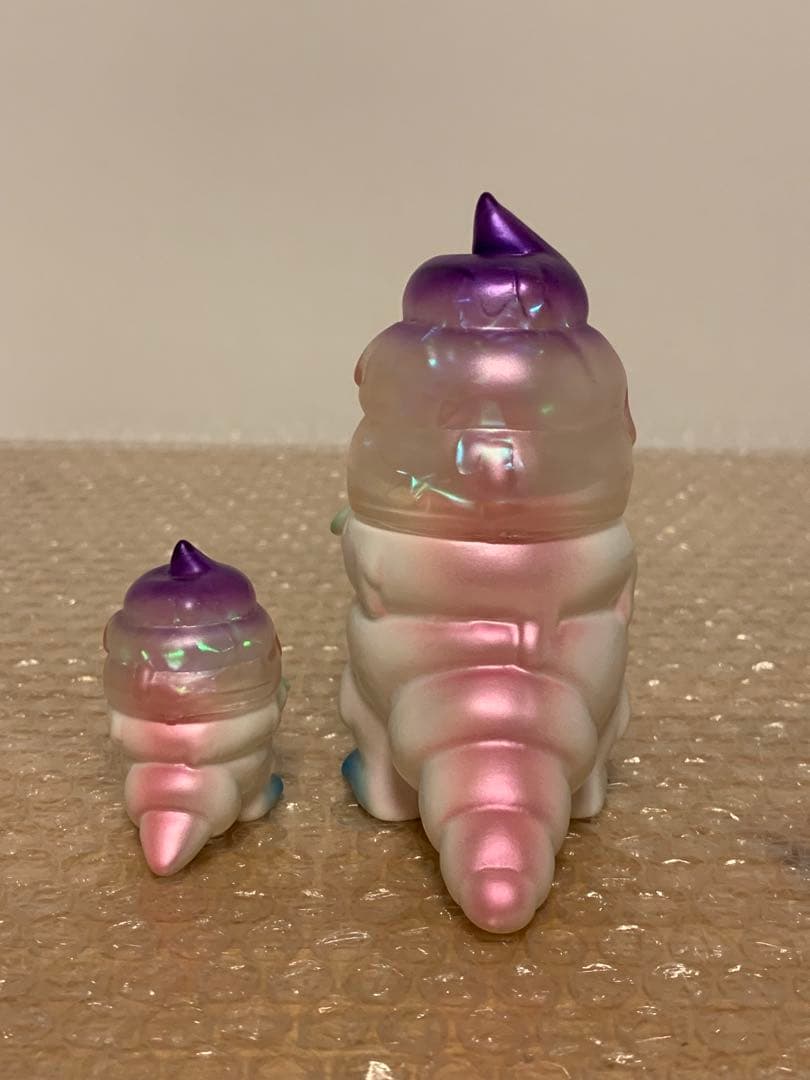 アートジャンキー とぐろ怪獣シットン&ミニシットン 頭部 クリア オーロラ
