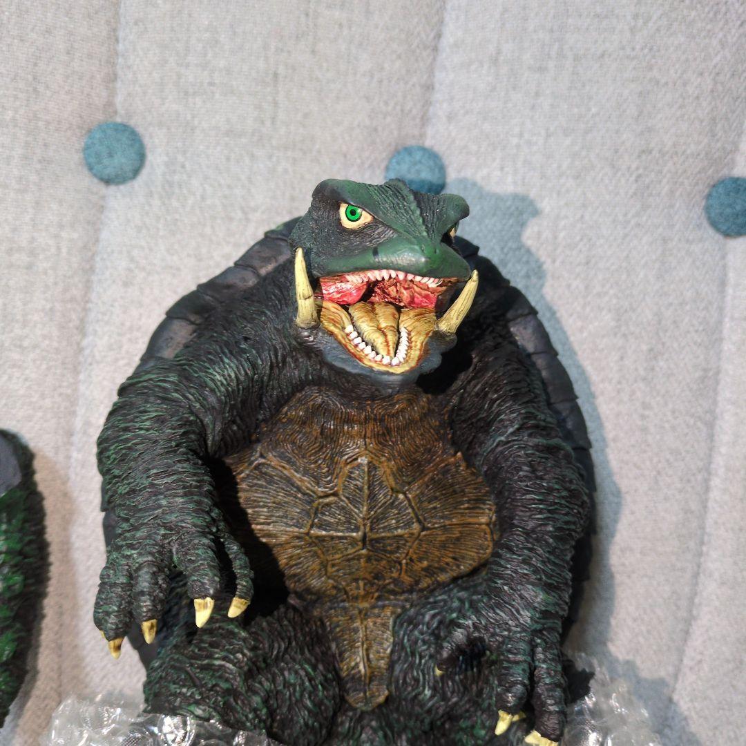 大怪獣空中決戦　ガメラのフィギュア