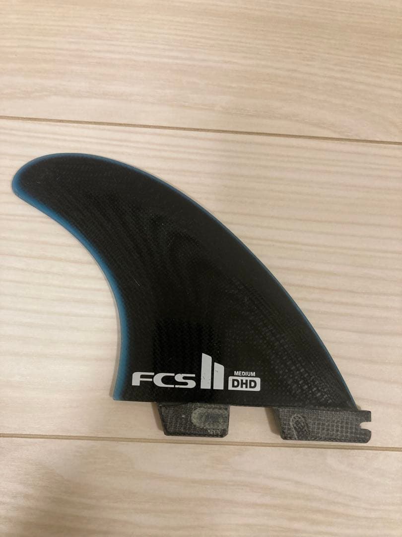 お値下げ中！FCS2 DHD ミディアム サーフボード　フィン