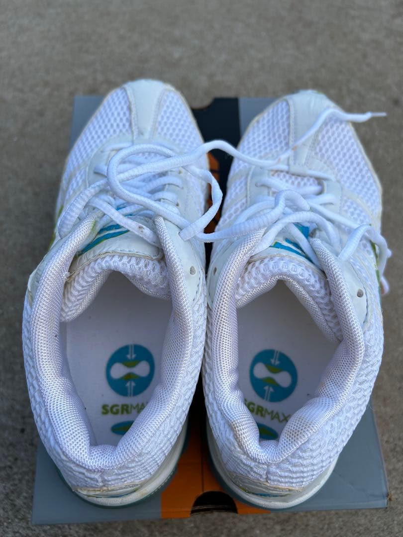 フィットネスシューズ　AVIA 24.5