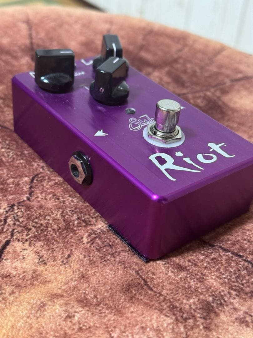 ギターエフェクター　Suhr riot ディストーション