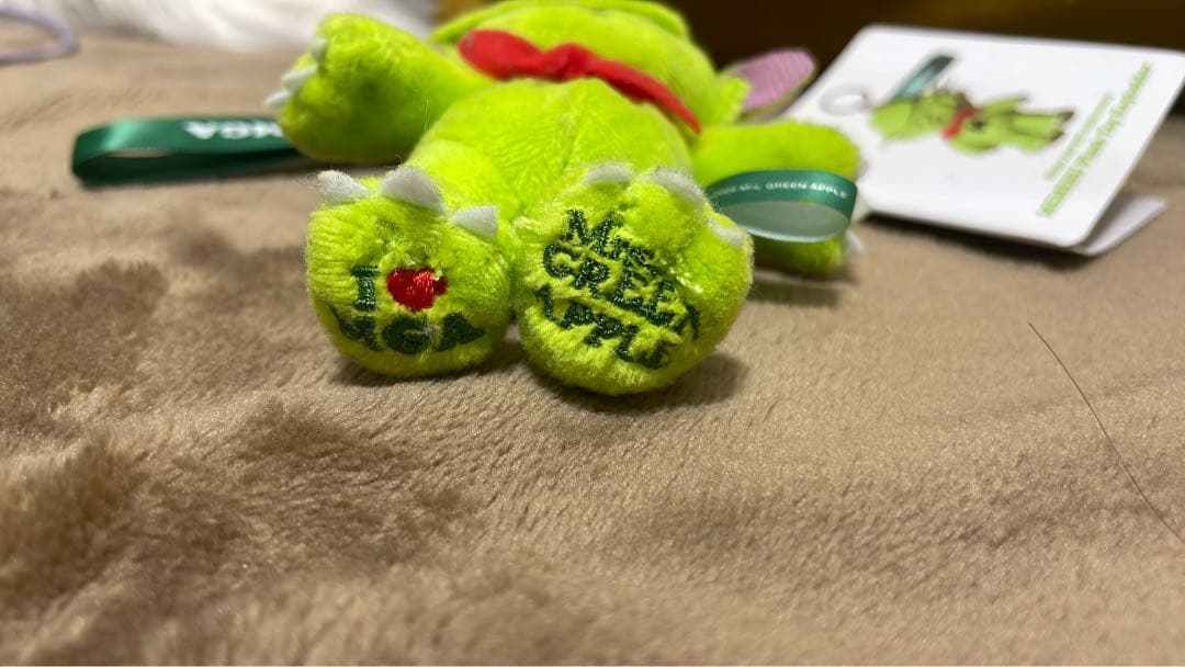 おまけ付き！ミセスグリーンアップル　メメル　キーホルダー付きぬいぐるみ