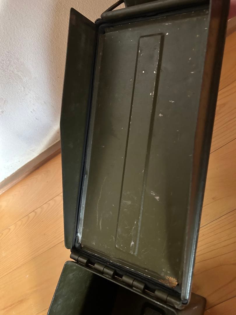 military 弾薬箱　鉄製