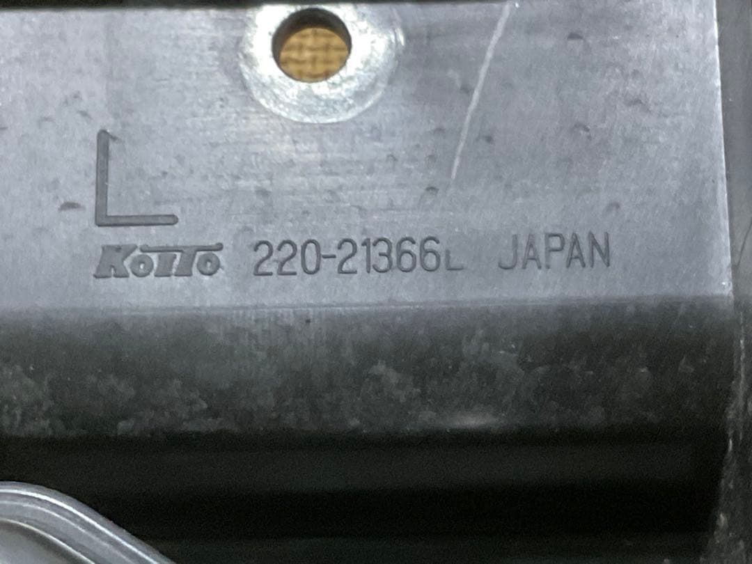 いすゞトラックテールランプ　左右セット