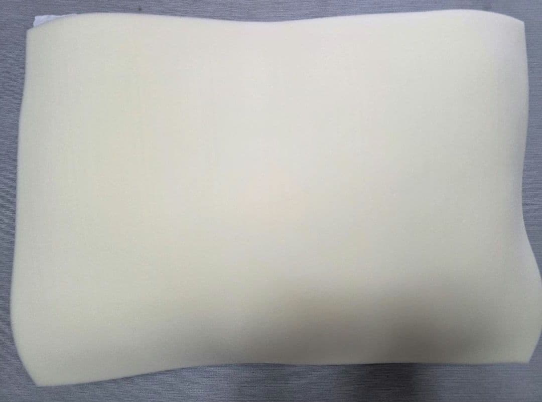 ゴリラのひとねむり　枕　 未使用( カバーのみ洗濯済み)
