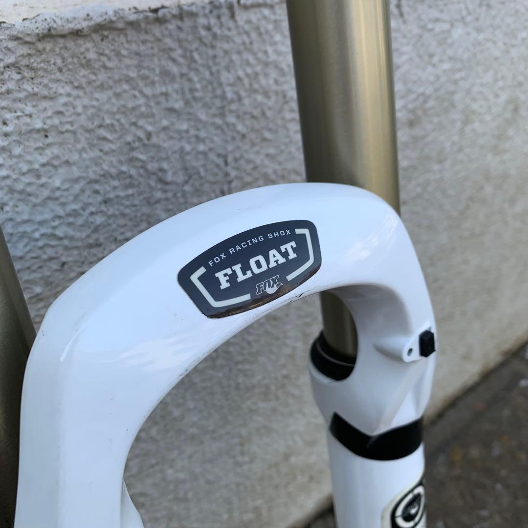 FOX FLOAT サスペンションフォーク 送料込 26インチ用 送料込